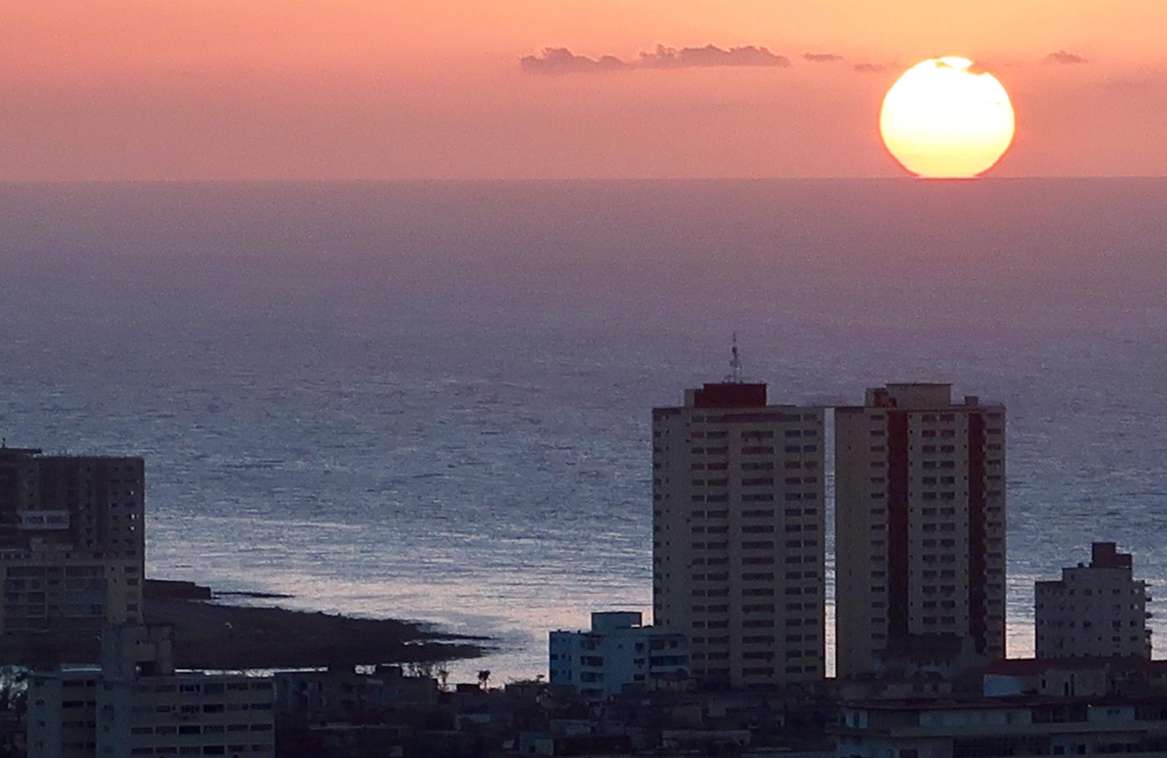 På en reise til Cuba opplever dere de flotteste solnedganger