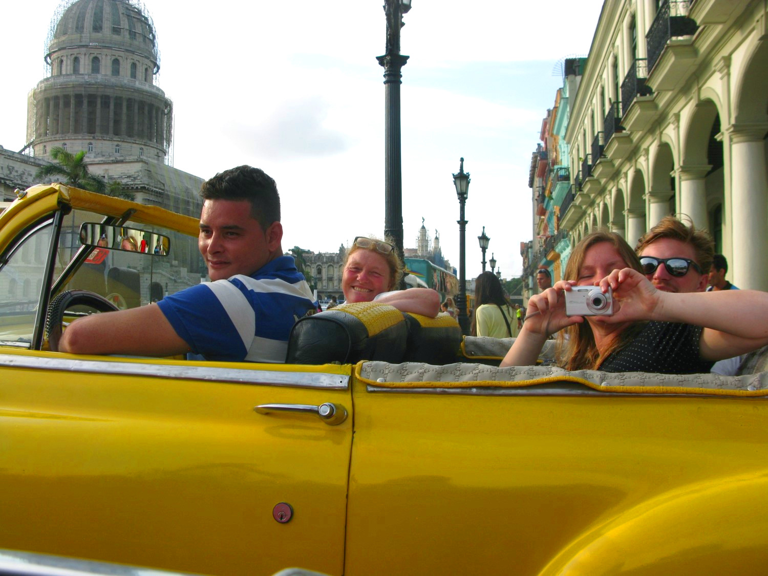 Opplev Havanna i en klassisk amerikaner cabriolet