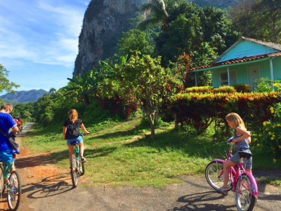 På en sykkelreise til Cuba har du en lokal guide med hele veien